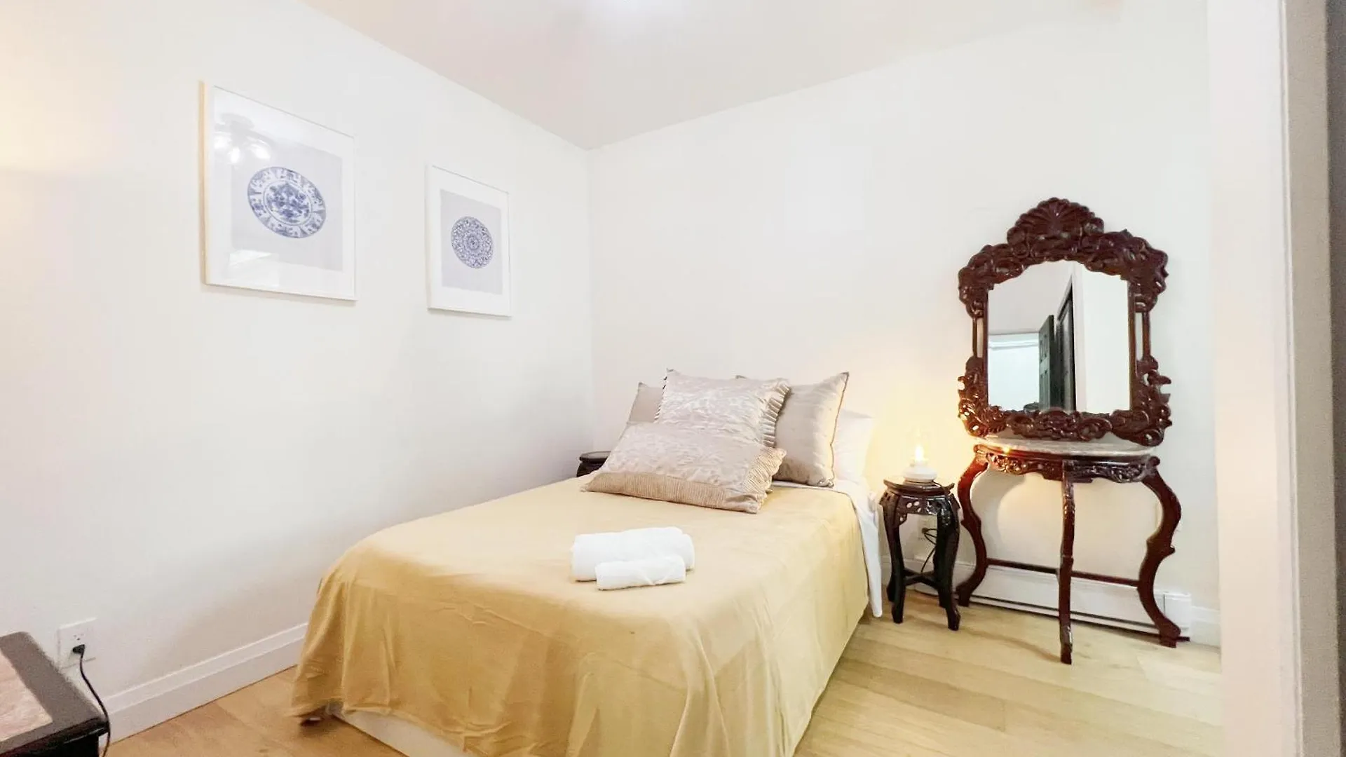 Vihome-22M- Cozy Nice Townhouse In Dt Toronto Near Wellesley And Jarvis Homestay